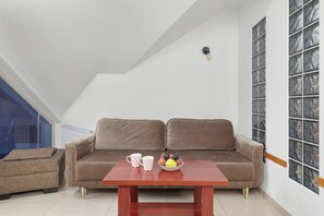 Appartamento, 3 camere da letto, accesso alla piscina, vista montagna | 3 camere, con stile personalizzato