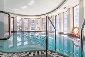 Indoor pool - Two-level Zakopane Apartment by Renters (Zakopane)