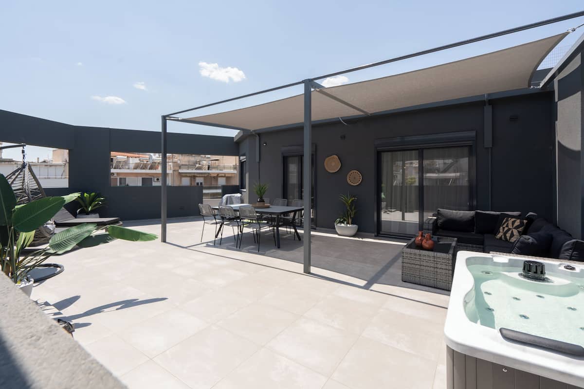 Deluxe Apartment, 1 Bedroom, Jetted Tub, City View | Terrace/patio
