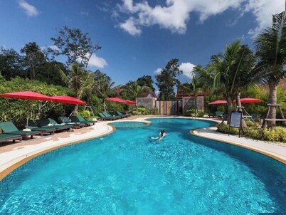 Apartel at Lanta Resort