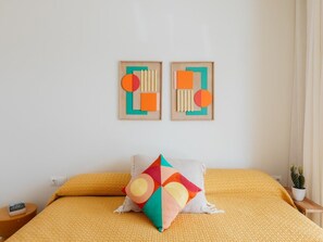 2 chambres, fer et planche à repasser, accès Internet, draps fournis