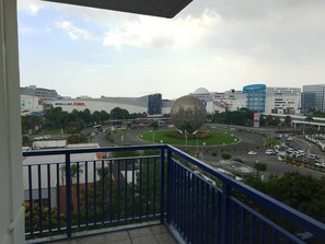 Property grounds - Cozy 2-bedroom condo with AC and WiFi in  MOA (PASAY CITY)