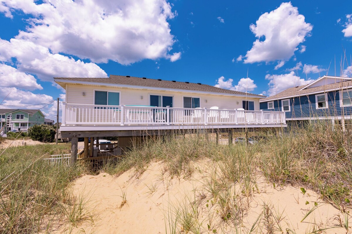 Octopus Hug, Oceanfront Dog Friendly 4 Bd./2 Bath