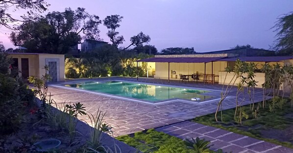 Outdoor pool - Fort Chabariya Kekri (Kekri)
