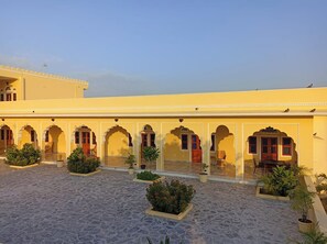 Façana frontal de l'allotjament