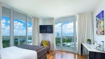 1 bedroom, iron/ironing board, travel crib, WiFi