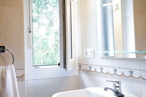 Shower, hair dryer, bidet, towels - 11A02 Casa RTPG  6p (Castrillon)
