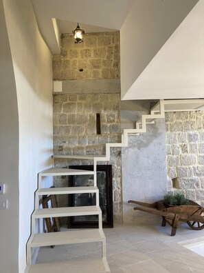 Panoramic Room, City View | 1 bedroom, minibar, blackout drapes, soundproofing - Le Petit Palais Naples (Naples)