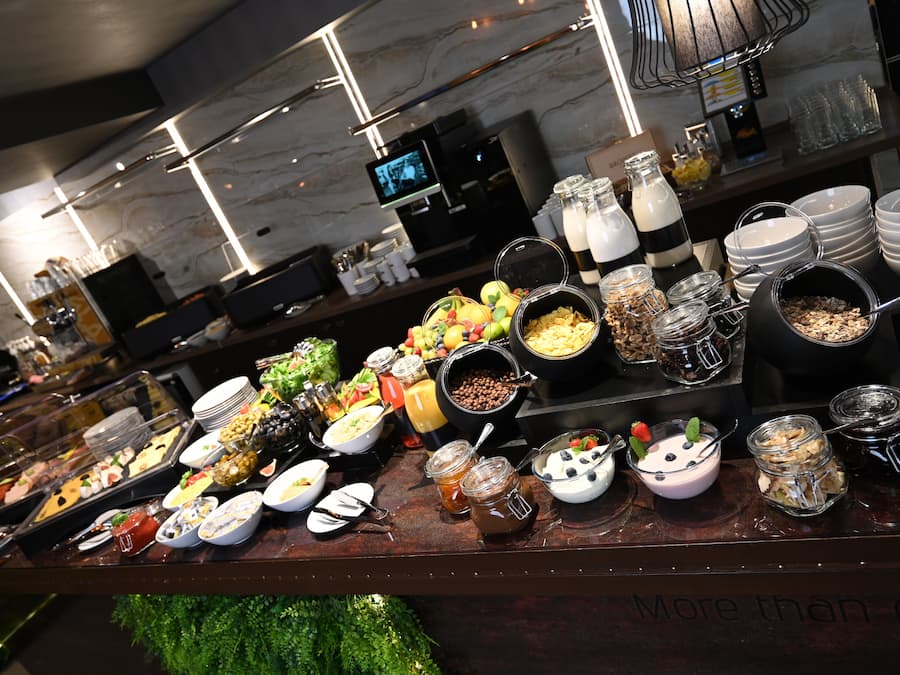 Petit déjeuner en libre-service compris tous les jours