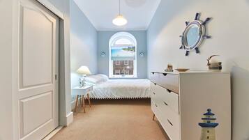 Apartment | 3 bedrooms, iron/ironing board