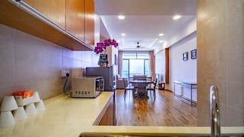 Appartement Familial, 3 chambres, vue montagne | Coin cuisine privé | Mini réfrigérateur, micro-ondes