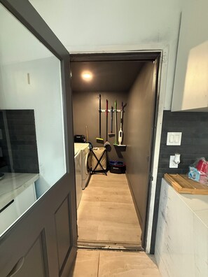 Interior - Book Your Stay at Del Monte an Ultimate Private Retreat Near the Las Vegas Strip (Las Vegas)