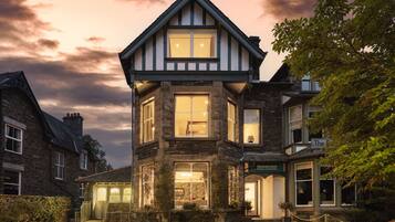 Ferienhaus | 8 Schlafzimmer, Internetzugang