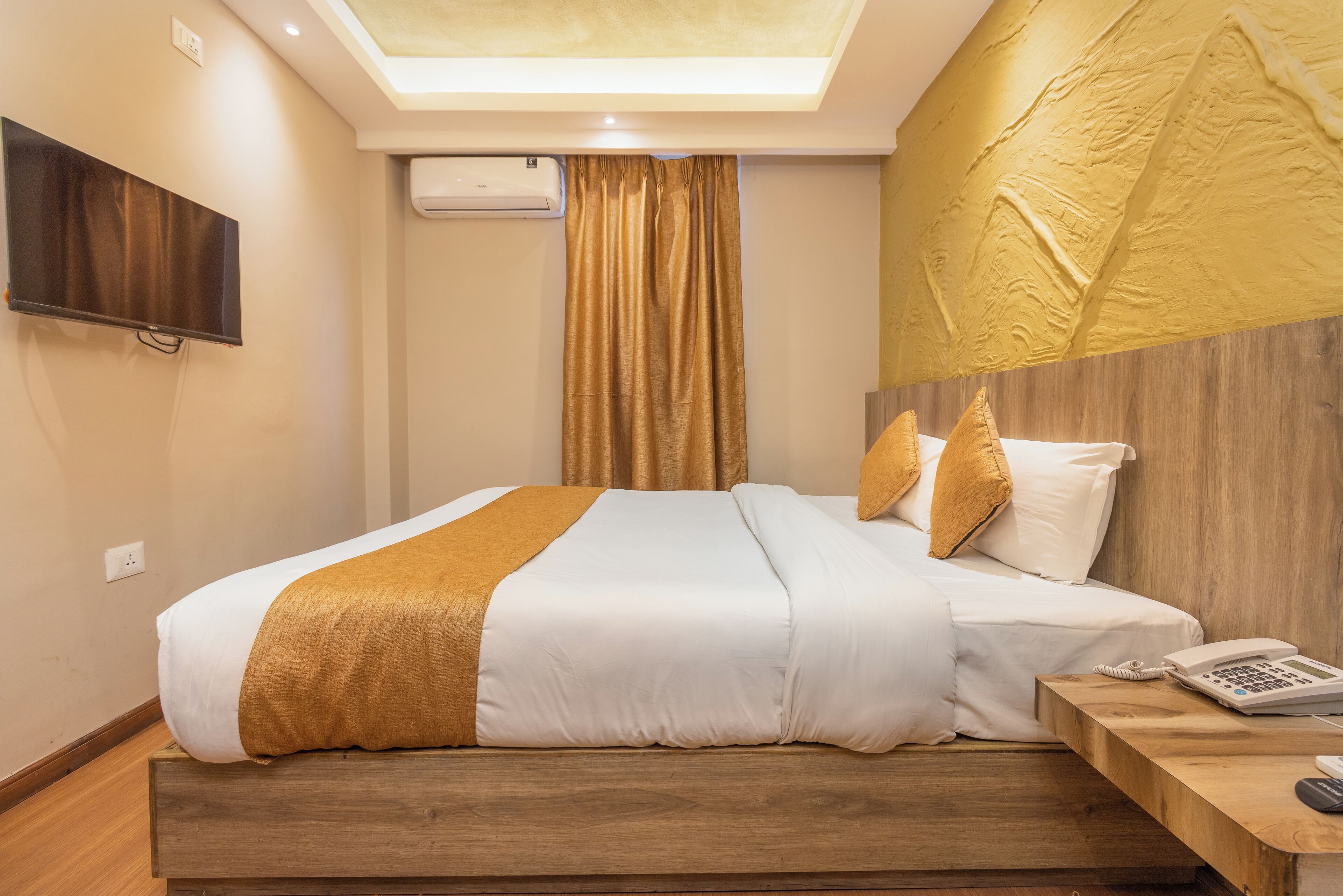 Kamar Double Standar | Seprai antialergi dan didekorasi berbeda-beda