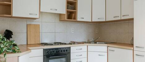 6 habitaciones y acceso a internet