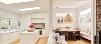 Thunder St Cottage. Light Bright Home 