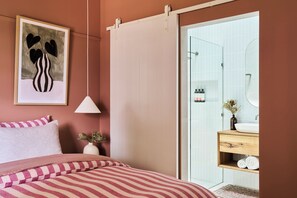3 dormitorios, tabla de planchar con plancha, wifi y ropa de cama