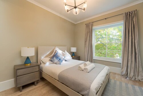 Gorgeous Apartment by the Park (PS6)