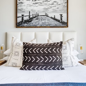 2 bedrooms, Internet - Deluxe Urban Retreat Summit on Quarter (Cape Town)