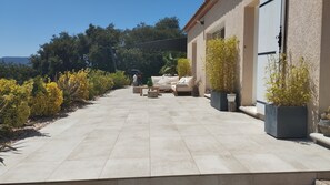 Terrace/patio - Maison de Plein Pied, au Calme, sur 1650 M2 de Terrain Entièrement Aménagé (Garéoult)