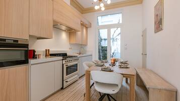 5 bedrooms, Internet