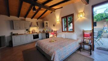 1 Schlafzimmer, BĂŒgeleisen/BĂŒgelbrett, kostenloses WLAN, BettwĂ€sche