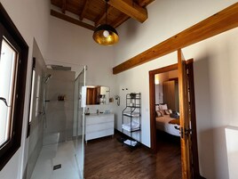 Suite estudio junior | Baño | Secador de pelo