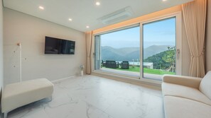 Basic Room, 2 Bedrooms (stay1) - Gapyeong Staysumok Pool Villa Pension (Gapyeong)