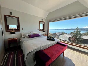 3 habitaciones, tabla de planchar con plancha, cuna de viaje y wifi