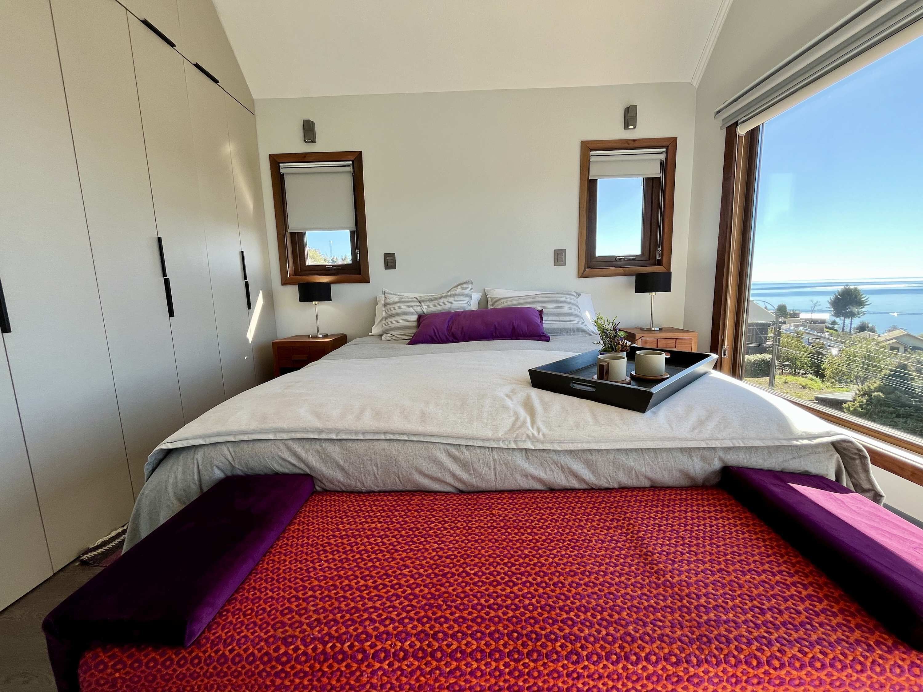 3 Schlafzimmer, Schreibtisch, Bügeleisen/Bügelbrett, Reisekinderbett