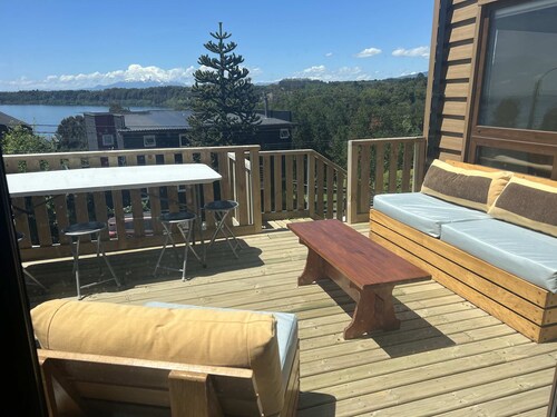Lakefront House - BBQ; Views & near lake access