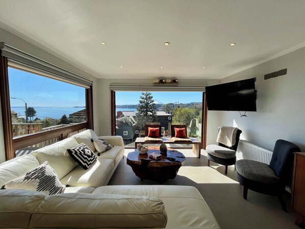 Télévision, espaces bureaux