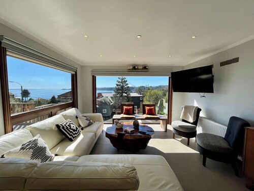 Elegant Playa Hermosa Home w/ BBQ