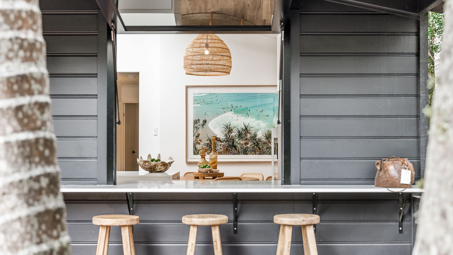 المنشأة من الداخل