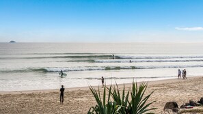 Beach nearby - 3 Salty Sisters - Are you looking for the perfect Byron Bay beach getaway? (Byron Bay)