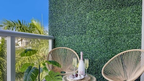 House - Tropical Apartment Balcony Resort Pool Gym (Hallandale Beach)