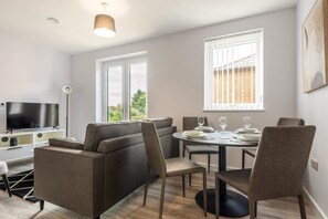 Dining - Contemporary 2 Bedroom Home in York (York)