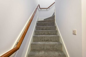 Interior - Contemporary 2 Bedroom Home in York (York)