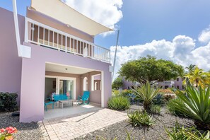 House | 3 bedrooms - Ocean & Pool View Deluxe Suite (Sint Willibrordus)