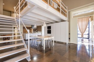 Apartment | 3 bedrooms, iron/ironing board, Internet