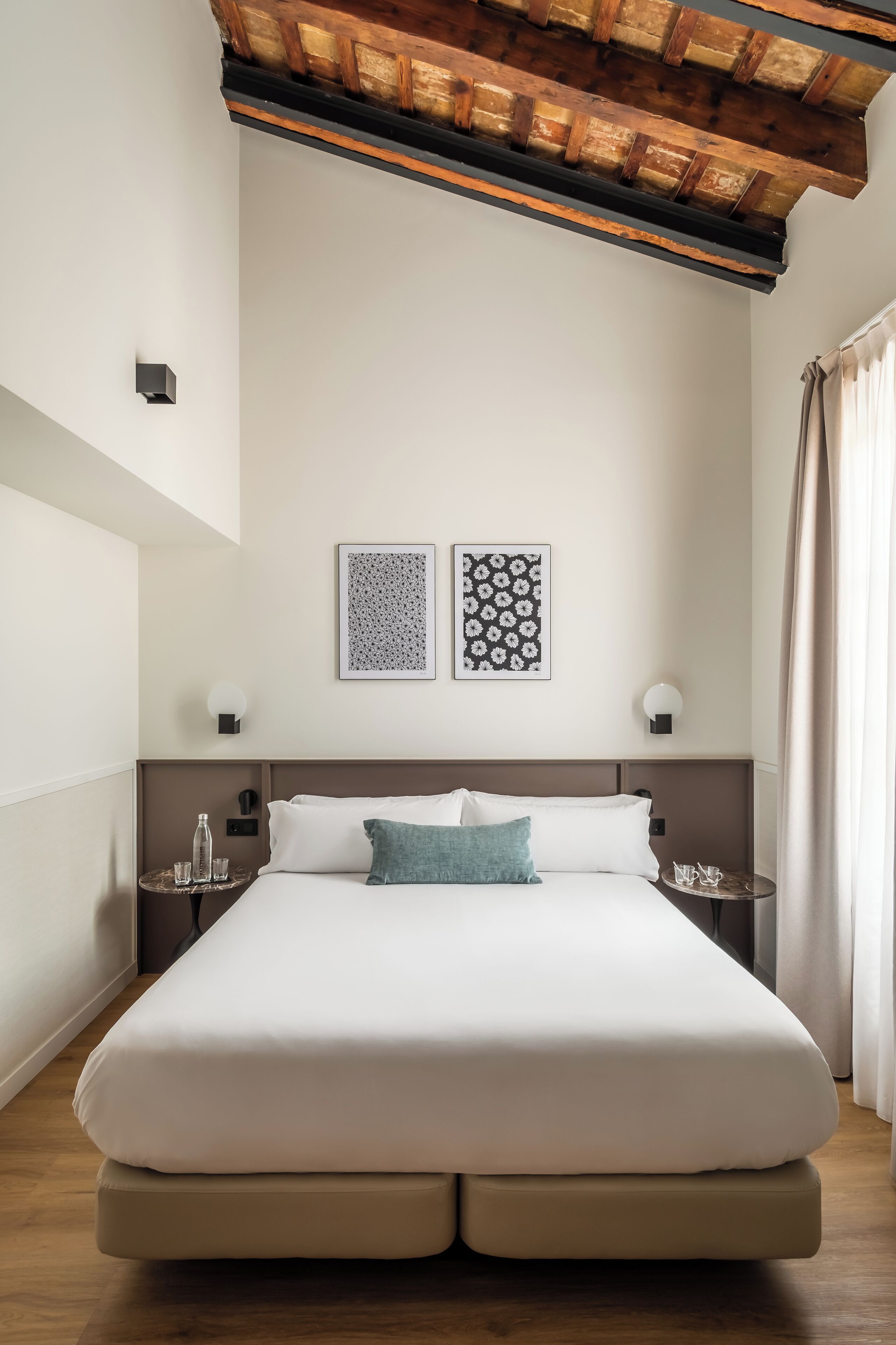 Photo - BYPILLOW Sinfonía