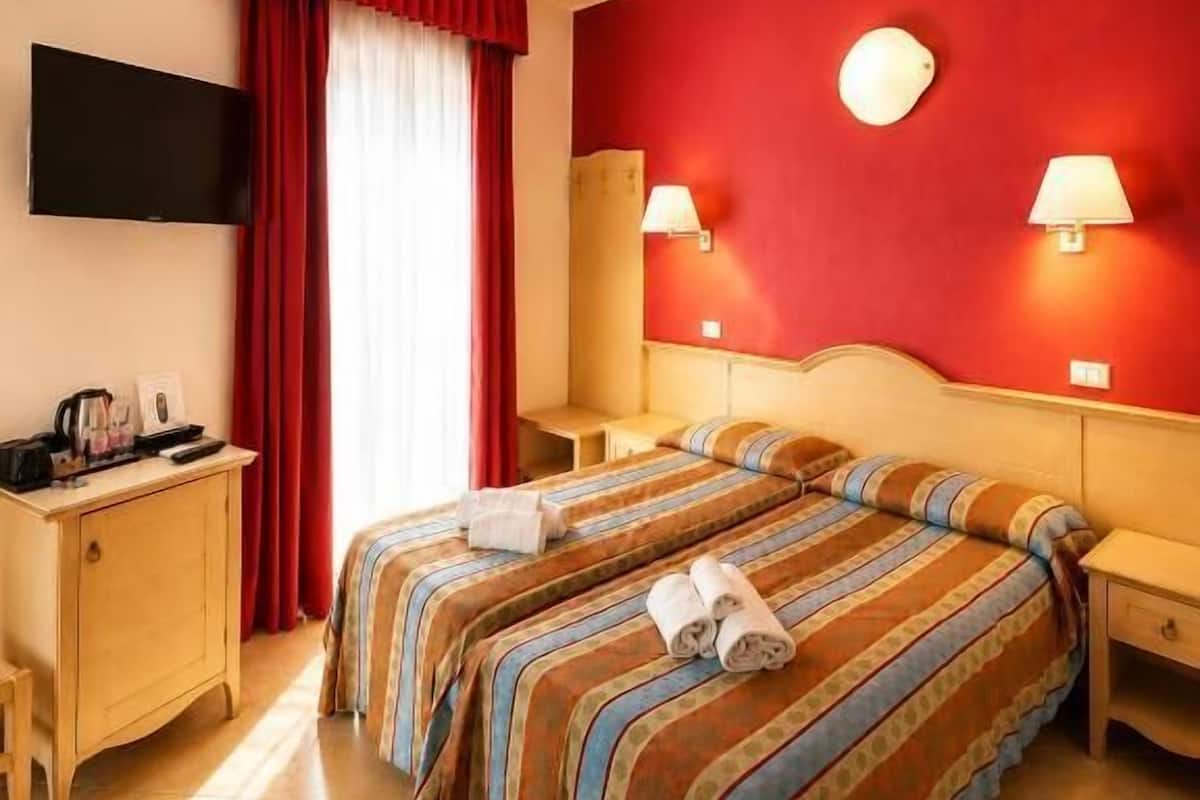Superior Double or Twin Room, Balcony, Sea View | Desk, iron/ironing board, free WiFi