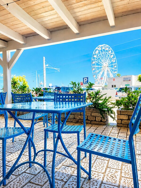 Terrace/patio - B&B MARINA SLEEP AND SHIP (Rodi Garganico)