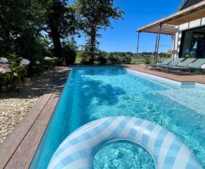 Piscine extérieure, piscine chauffée