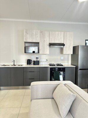 Apartment, 1 Bedroom, Balcony, Garden View | Interior - The Oasis 92 on New Midrand (Johannesburg)