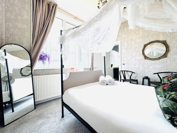 1 bedroom, iron/ironing board, free WiFi, bed sheets