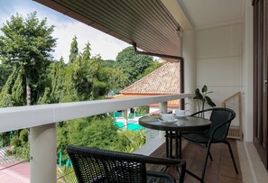 الإطلالة من المنشأة