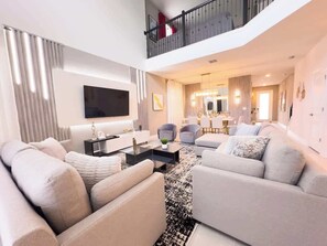 TV, videogiochi, studio