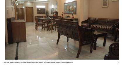 Room-home Stay Bed And Break Fast