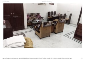 Living area - Room-home Stay Bed And Break Fast (New Delhi)